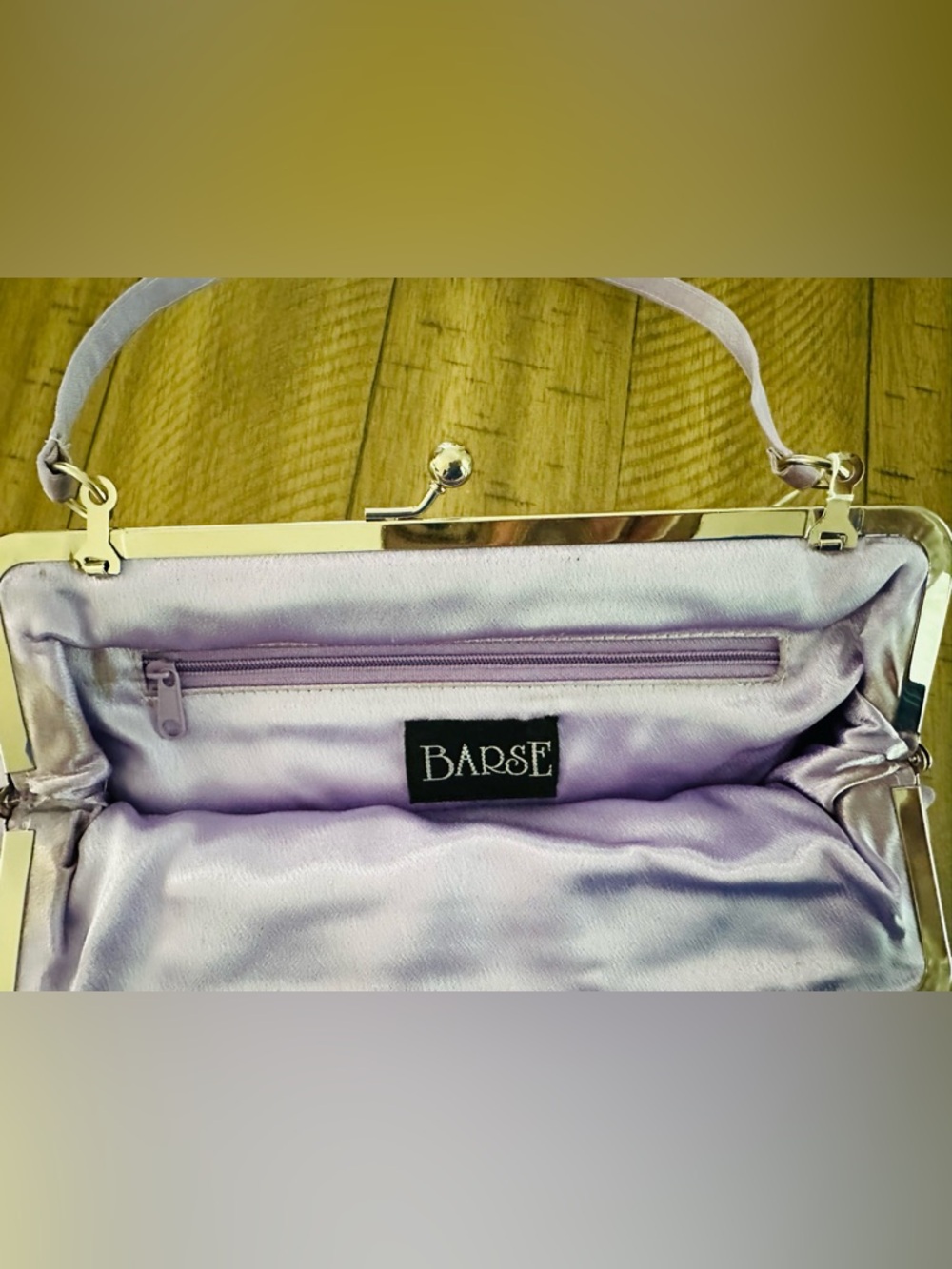 🌺NWT Vintage Floral Embroidered Lavender Clutch - Picture 10 of 15